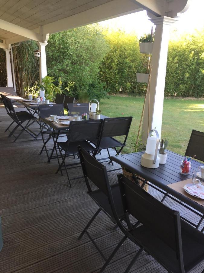 Le Temps Des Hotes Vertou Kültér fotó